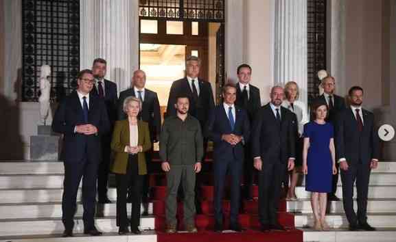 PAŽNJA, PAŽNJA: Vučić potpisao dokument kojim se traži HAPŠENJE PUTINA!